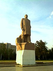 Пам'ятник В.І.Леніну (пл. Леніна).jpg
