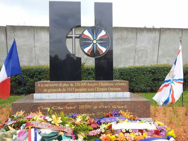 Memorial of the Seyfo genocide, in Paris, with commemorative inscription using composite Assyro-Chaldean designation