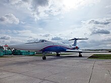 Самолет ТУ-134УБЛ (б/н RF-65733) в аэропорту Кольцово