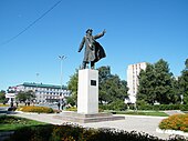 Ussuriysk, asemaaukio, Lenin.jpg