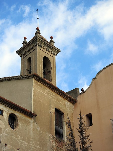 File:014 Sant Jeroni de la Murtra, el campanar des del pati.JPG