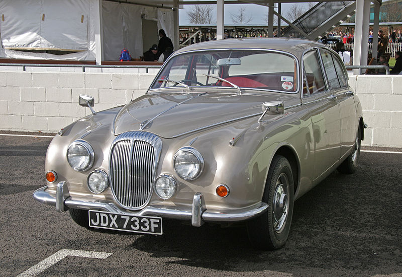 File:1968 Daimler 2.5 V8 - Flickr - exfordy.jpg