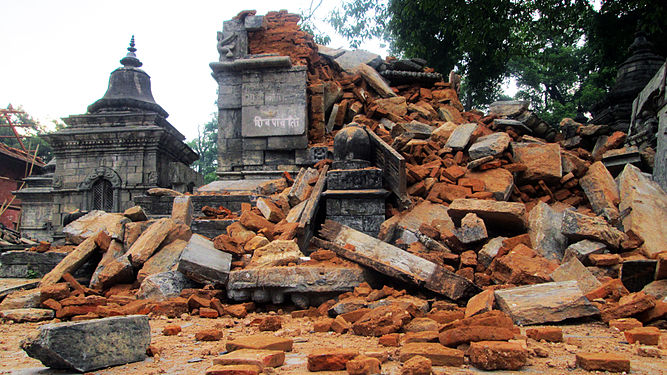 2015 Earthquake in Nepal hits 100s of years old Dewal at Pashupatinath Temple Area