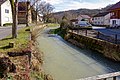 Deutsch: Die Ette, ein Zufluss der Jagst in Zaisenhausen in Süddeutschland. Blick Bachaufwärts in der Ettetalstraße. English: The river Ette, a tributary of Jagst in Zaisenhausen in Southern Germany.