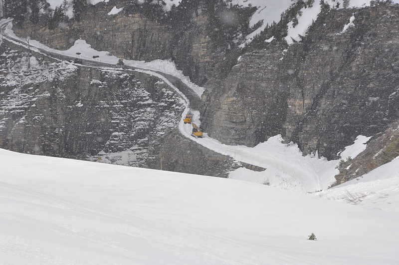 File:4-30-2013 Plowing near Bird Woman Falls Overlook (8700465080).jpg