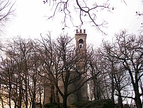 Abside e campanile abbazia di S. Pietro.jpg