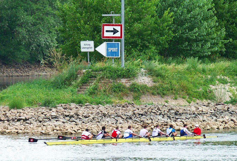 File:Achtung Lebensgefahr ( Sport - panoramio.jpg