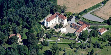 Aerial image of the Schloss Neuhaus in Ehrstädt (view from the south)