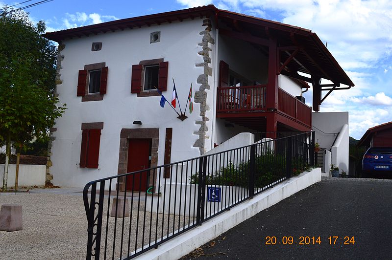 File:Aincille Mairie.JPG