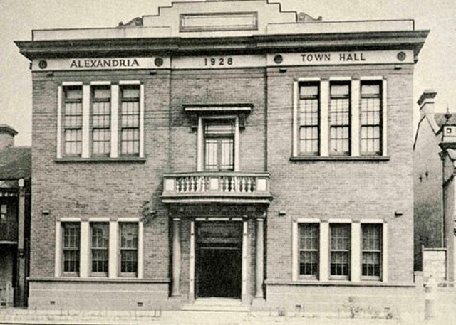 Alexandria Town Hall, pictured in 1943.