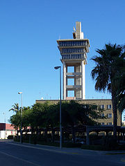 Español: Torre de vigilancia de tráfico marítimo.