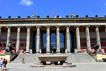 Altes Museum, Berlin, Germany.jpg