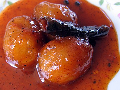 Āmli achār, relish made of Himalayan hog plum