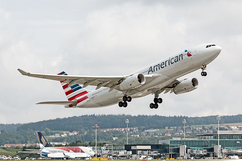 File:American Airlines A330 N287AY at LSZH (20651311742).jpg