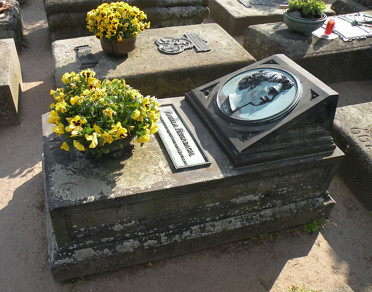 File:Anselm Feuerbach grave.jpg