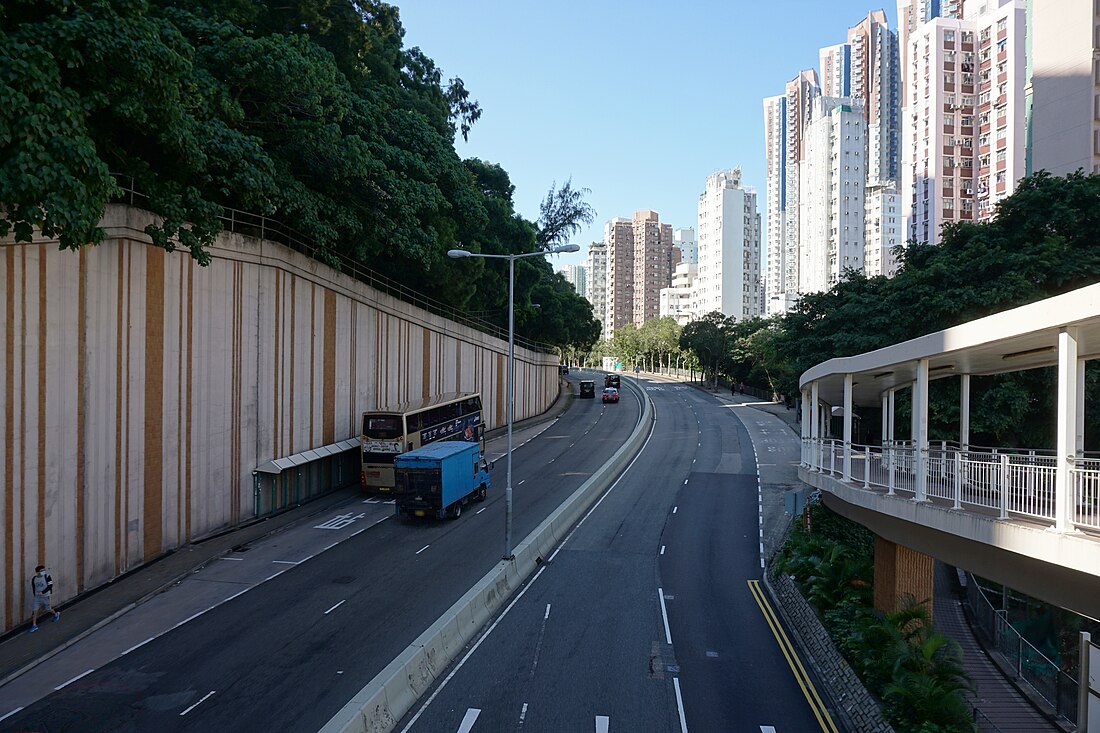 鴨脷洲橋道