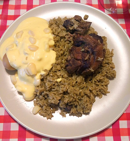 File:Arroz con pato y papa a la huancaina.jpg