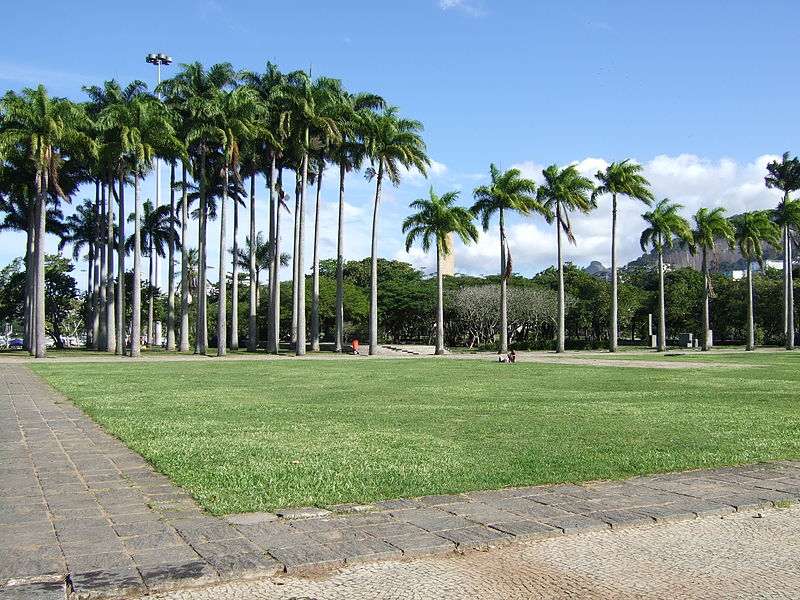 File:Aterro - Jardim Copacabana.JPG