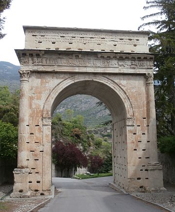 Arco di Augusto (Susa)