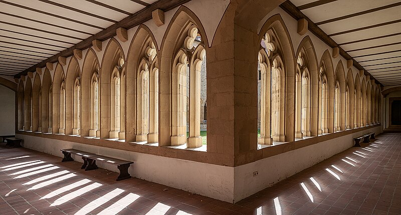 File:Augustinian cloister, Efurt, Thuringia, Germany.jpg