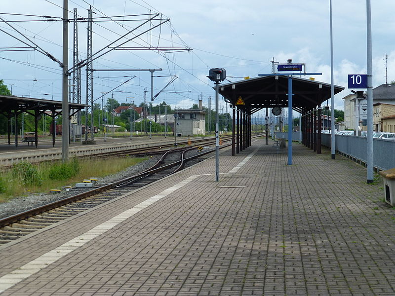 File:Bahnhof Leinefelde 2.JPG