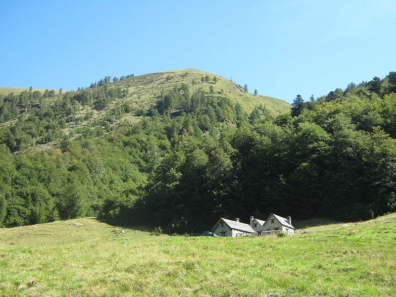 File:Baite in Val Loana.JPG