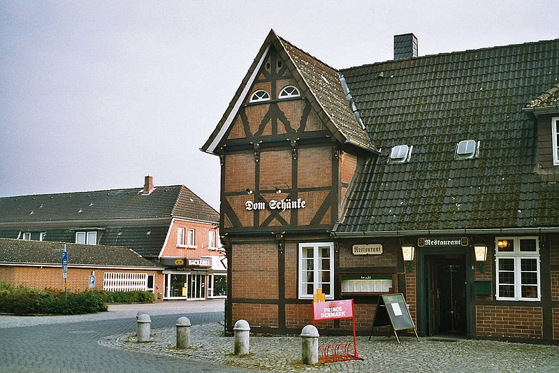 File:Bardowick-Domschänke.jpg