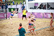 Deutsch: Beachhandball bei den Olympischen Jugendspielen 2018; Tag 6, 12. Oktober 2018; Mädchen, Hauptrundenspiel – Ungarn-Niederlande 2:1 English: Beach handball at the 2018 Summer Youth Olympics at 12 October 2018 – Girls Main Round – Hungary-Netherlands 2:1