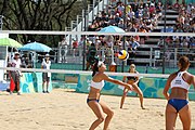 Deutsch: Beachvolleyball bei den Olympischen Jugendspielen 2018; Tag 11, 17. Oktober 2018; Jungen, Spiel um Platz 3 – USA (Devon Newberry/Lindsey Sparks)-Norwegen (Emilie Olimstad/Frida Berntsen) 1:2 (21–1/13–21/9–15) English: Beach volleyball at the 2018 Summer Youth Olympics at 17 October 2018 – Bronze Medal Match – USA (Devon Newberry/Lindsey Sparks)-Norway (Emilie Olimstad/Frida Berntsen) 1:2 (21–1/13–21/9–15)