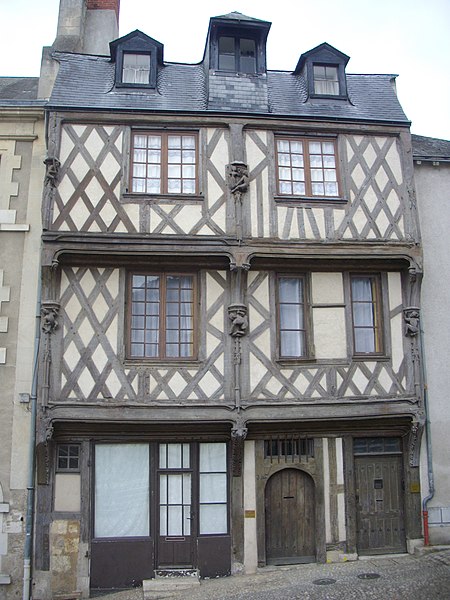 File:Blois - maison de l'Acrobate (01).jpg