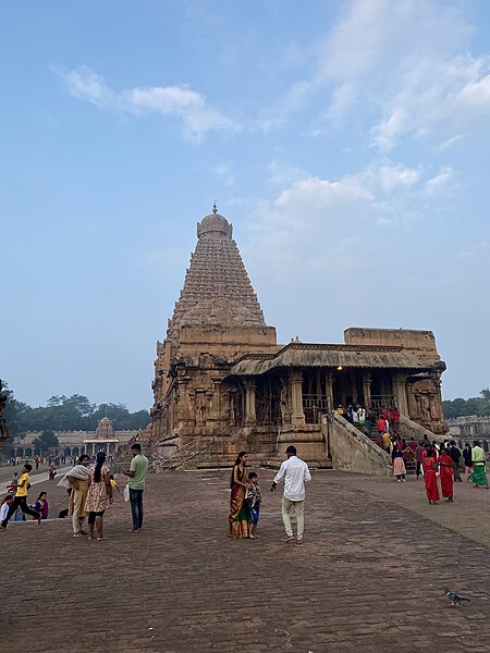 File:Brihadisvara Temple - Thanjavur peruvudaiyar kovil ttkcvrvb122k23iph (107).jpg