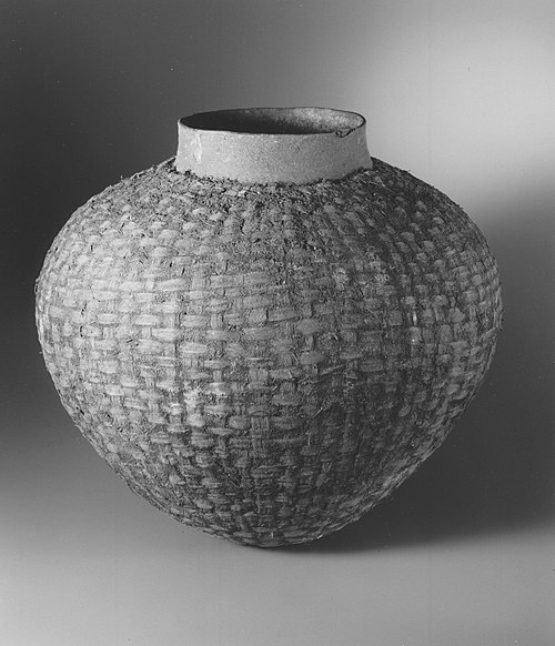 Tsonga globular pot, collected c. 1900