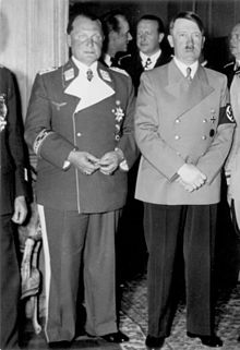 Bundesarchiv Bild 146-1980-048-11A, Berlin, Hermann Göring und Adolf Hitler.jpg