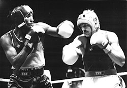 Bundesarchiv Bild 183-1989-0921-020, Karlos Lemus, Zigfrid Mehnert.jpg