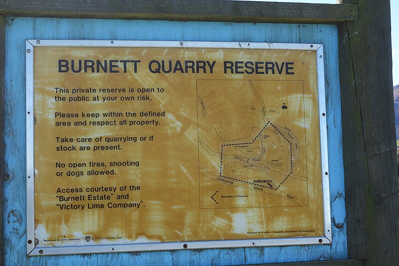 File:Burnett Quarry Reserve 733.JPG