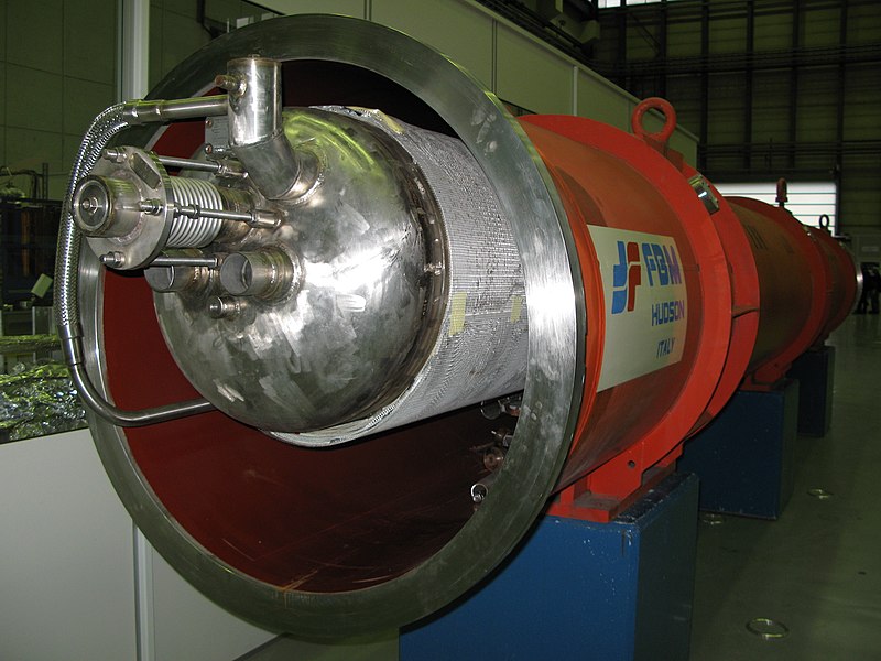 File:CERN magnets img 1042.jpg