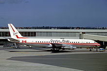 Eine Douglas DC-8-43 der Canadian Pacific Airlines, 1968