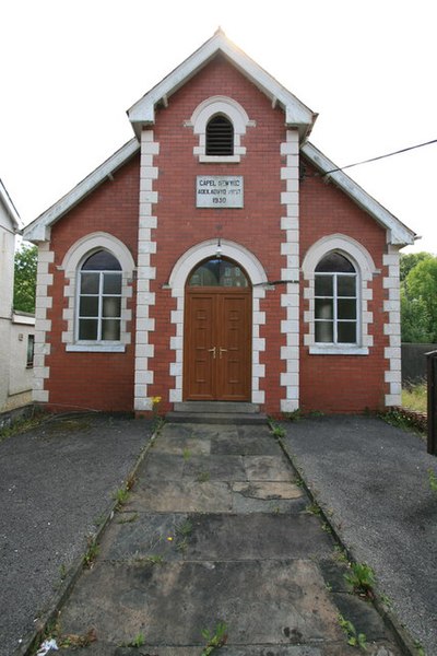 File:Capel Newydd, Lower Cwmtwrch (Cwmtwrch Isaf) - geograph.org.uk - 899142.jpg