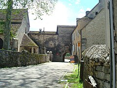 Porte fortifiée de l'abbaye