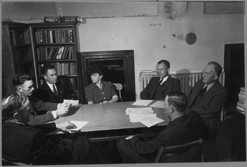 File:Charles County, Maryland. Charles County Planning Committee meets at LaPlata to discuss farm labor s . . . - NARA - 521555.tif