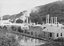 A chemical plant near Charleston in 1939 Chemical-plant-charleston-wv1.jpg