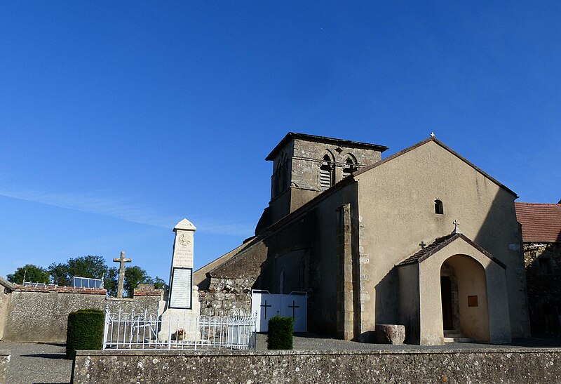 File:Chirat-l'Eglise. Eglise.JPG