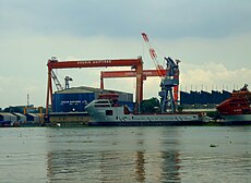 Cranes at the Cochin Shipyard Cochin Ship Yard Cranes.JPG