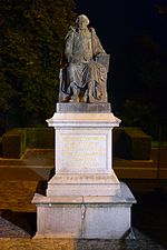 Statue av Charles-François Lebrun