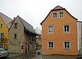 Wohnhaus und Seitengebäude eines Bauernhofes