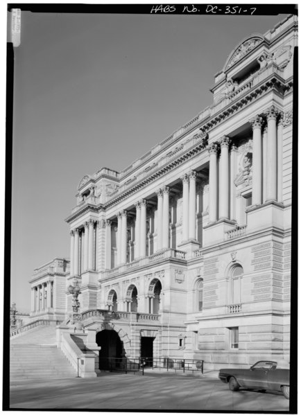 File:DETAIL, WEST FRONT, CENTER PAVILION, FROM THE SOUTHWEST - Library of Congress, Northeast corner of First Street and Independence Avenue Southeast, Washington, District of Columbia, HABS DC,WASH,461A-7.tif