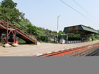 <span class="mw-page-title-main">Dakshin Durgapur railway station</span> Railway station in West Bengal, India