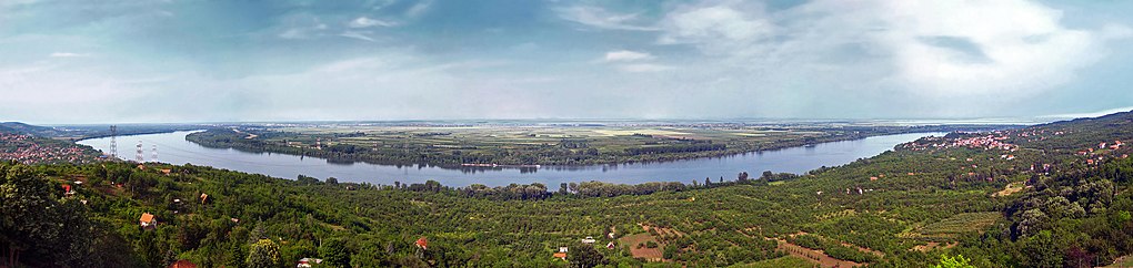 Дунай в Рітопеку, Сербія