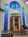 same moderna toraujo en la nova sinagogo de Darmstadt