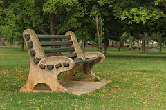 De Waal Park Bench.jpg